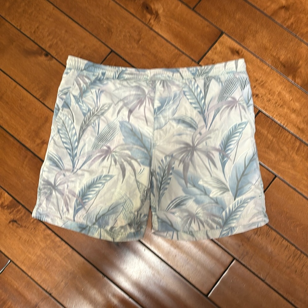 Tommy Bahamas, tropical style bathing suit men’s size large